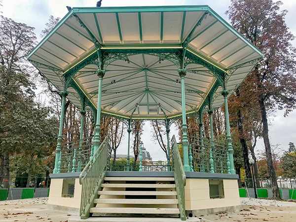 kiosque champs elysee